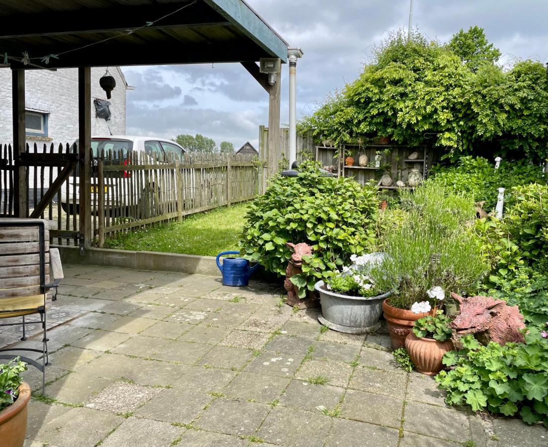 Artistiek Vakantiehuisje Hulst Exteriör bild