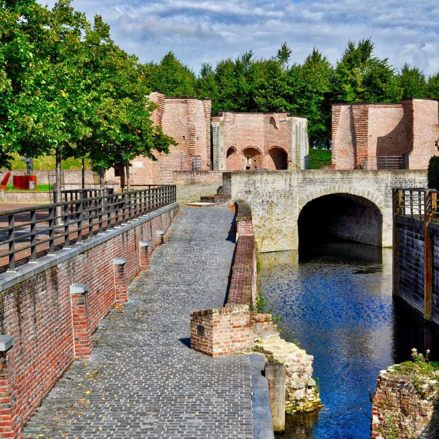 Artistiek Vakantiehuisje Hulst Exteriör bild